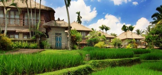 Essential Gear For Tanah Lot Landscape Photography