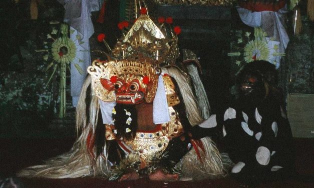 Tanah Lot Balinese Cultural Shows