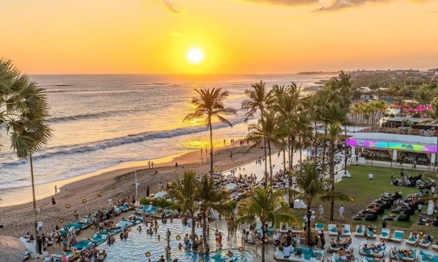 Unique Traditions At Tanah Lot Temple