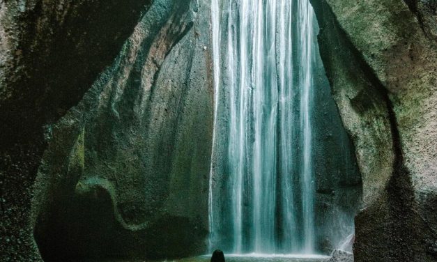 Tanah Lot Cultural Significance For Tourists