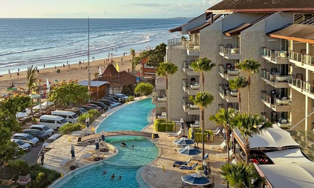 Romantic Spots For Couples At Seminyak Beach