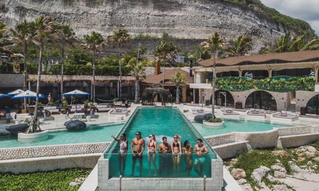 Outdoor Fine Dining In Bali