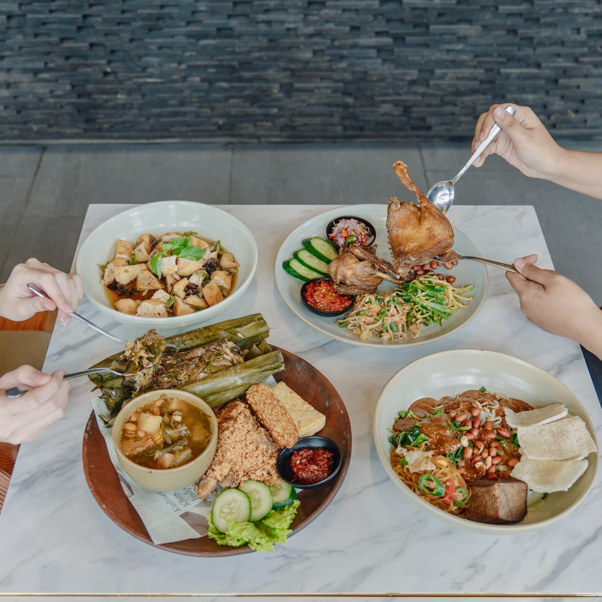 Luxury stay at Hotel Kuta Bali with traditional dance performance