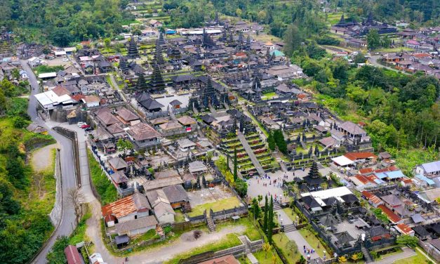 Bali: The Ultimate Island Paradise – Where Ancient Culture Meets Tropical Bliss