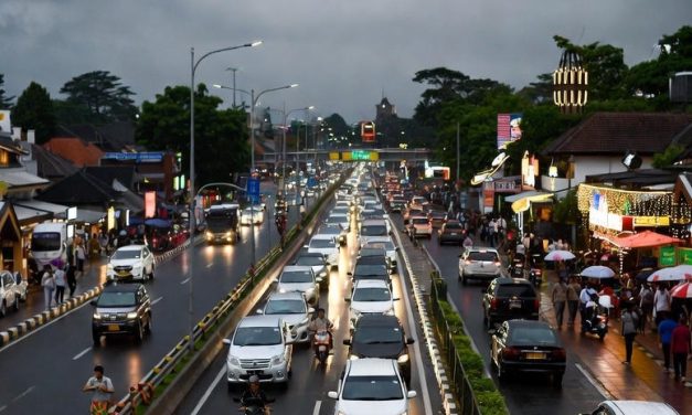 Bali’s Traffic Jams Are Inevitable This Holiday Season: Essential Tips for Visitors