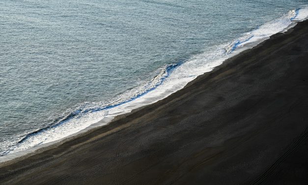 Seminyak Nightlife Guide: Bars, Clubs, and Evening Entertainment in Bali