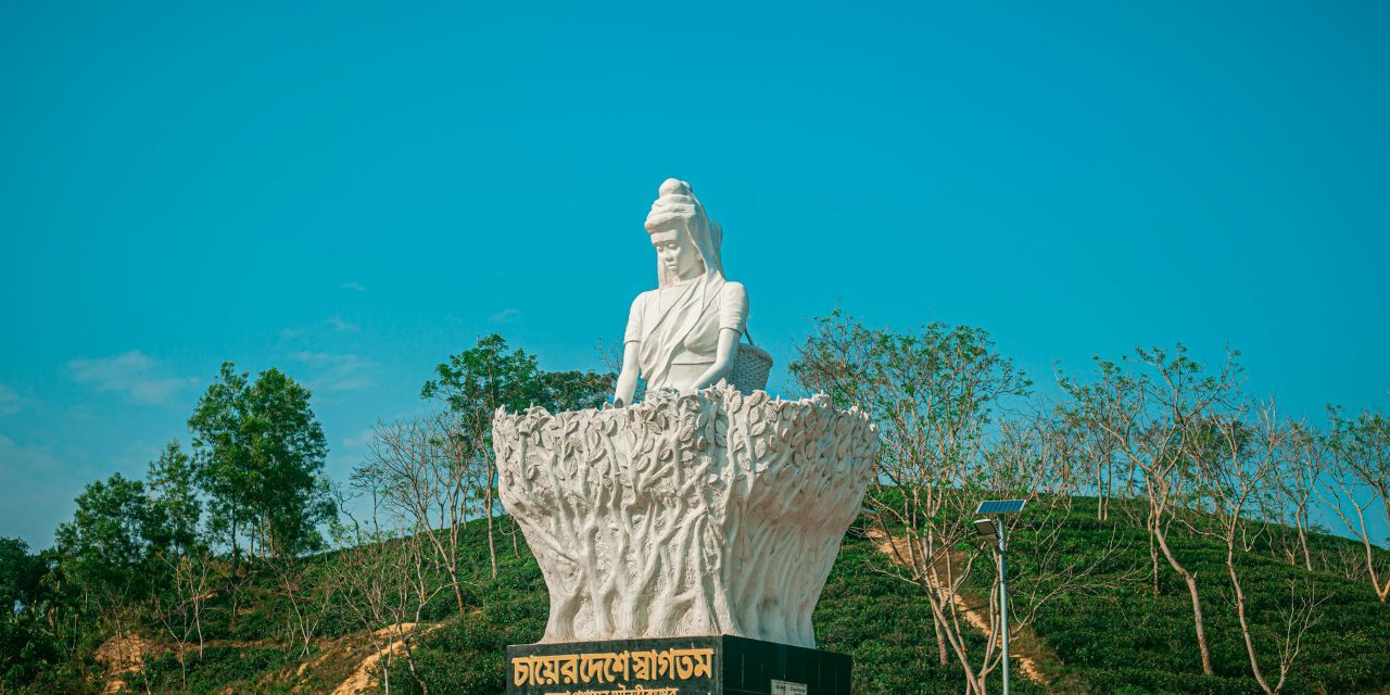 Seminyak Restaurants: Complete Dining Guide to Bali’s Food Paradise
    <div class="agoda-widget-container" style="margin: 30px auto; text-align: center; clear: both;">
        <div id="adgshp-1057899162-top"></div>
        <script type="text/javascript">
        (function() {
            var stg = new Object(); 
            stg.crt="4400207782257";
            stg.version="1.05"; 
            stg.id=stg.name="adgshp-1057899162-top"; 
            stg.Width="728px"; 
            stg.Height="90px";
            stg.RefKey="n+6Yd+4G56NUyOfdQAQQ/Q==";
            stg.AutoScrollSpeed=3000;
            stg.AutoScrollToggle=true;
            stg.SearchboxShow=false;
            stg.DiscountedOnly=true;
            stg.Layout="widedynamic"; 
            stg.Language="en-us";
            stg.ApiKey="32d3ebbc-e5d5-4a35-824a-e9d09ddd8ca8";
            stg.Cid="1954549";  
            stg.Area="27988"; 
            stg.City="17193";
            stg.Currency="USD";
            stg.OverideConf=false; 
            new AgdDynamic("adgshp-1057899162-top").initialize(stg);
        })();
        </script>
    </div>