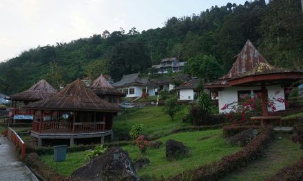 Seminyak Shopping Guide: Boutiques, Markets, and Hidden Gems
    <div class="agoda-widget-container" style="margin: 30px auto; text-align: center; clear: both;">
        <div id="adgshp-1057899162-top"></div>
        <script type="text/javascript">
        (function() {
            var stg = new Object(); 
            stg.crt="4400207782257";
            stg.version="1.05"; 
            stg.id=stg.name="adgshp-1057899162-top"; 
            stg.Width="728px"; 
            stg.Height="90px";
            stg.RefKey="n+6Yd+4G56NUyOfdQAQQ/Q==";
            stg.AutoScrollSpeed=3000;
            stg.AutoScrollToggle=true;
            stg.SearchboxShow=false;
            stg.DiscountedOnly=true;
            stg.Layout="widedynamic"; 
            stg.Language="en-us";
            stg.ApiKey="32d3ebbc-e5d5-4a35-824a-e9d09ddd8ca8";
            stg.Cid="1954549";  
            stg.Area="27988"; 
            stg.City="17193";
            stg.Currency="USD";
            stg.OverideConf=false; 
            new AgdDynamic("adgshp-1057899162-top").initialize(stg);
        })();
        </script>
    </div>